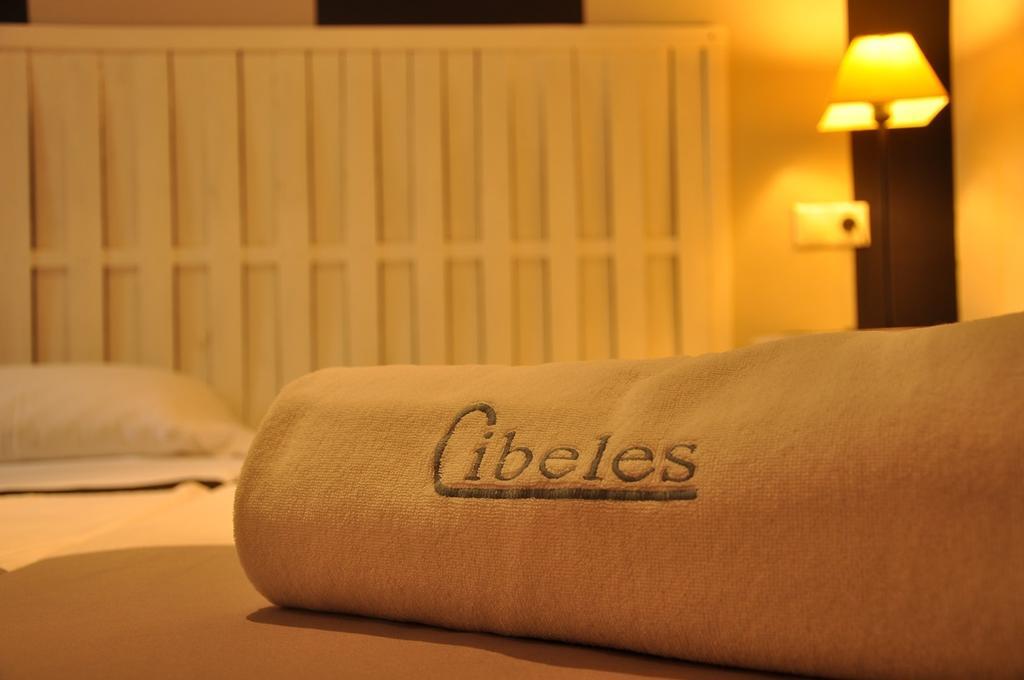 Pensión Cibeles Córdoba Exterior foto
